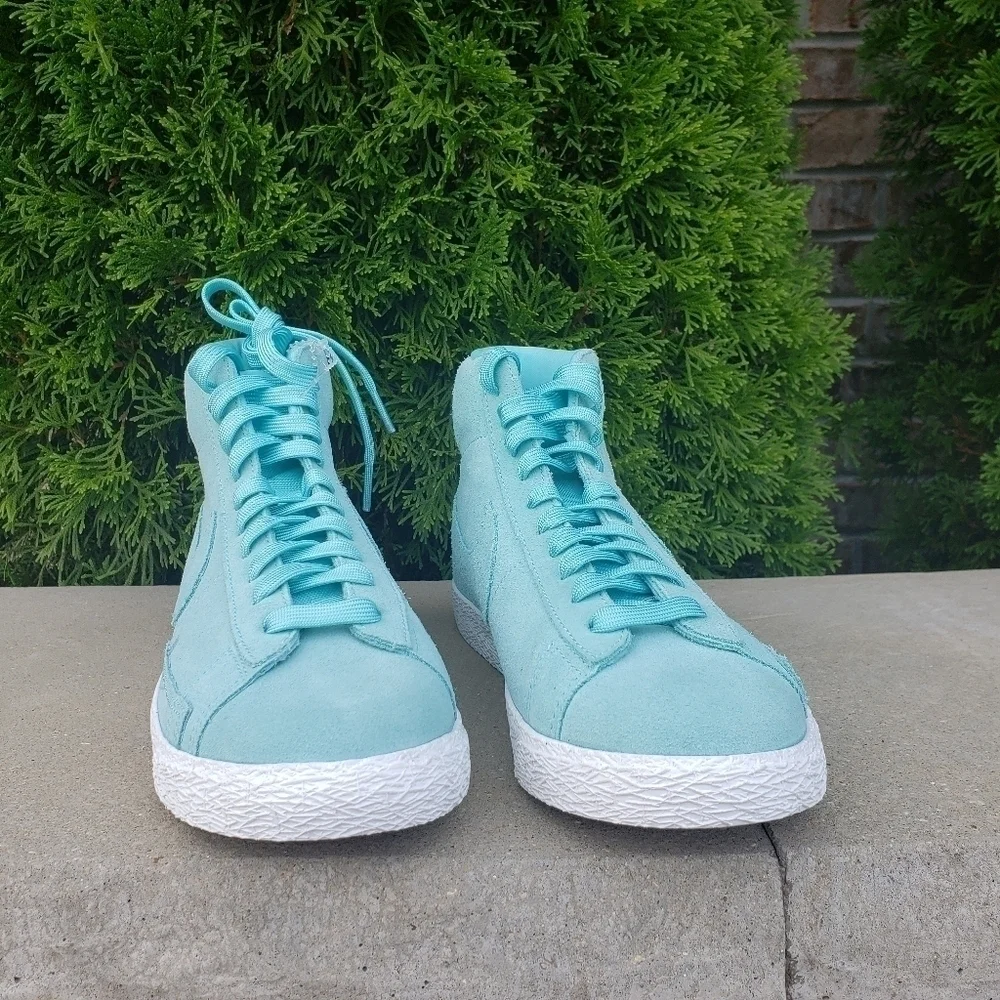 NEW Nike Boys High Top Sneakers Teal 6Y, 6.5Y